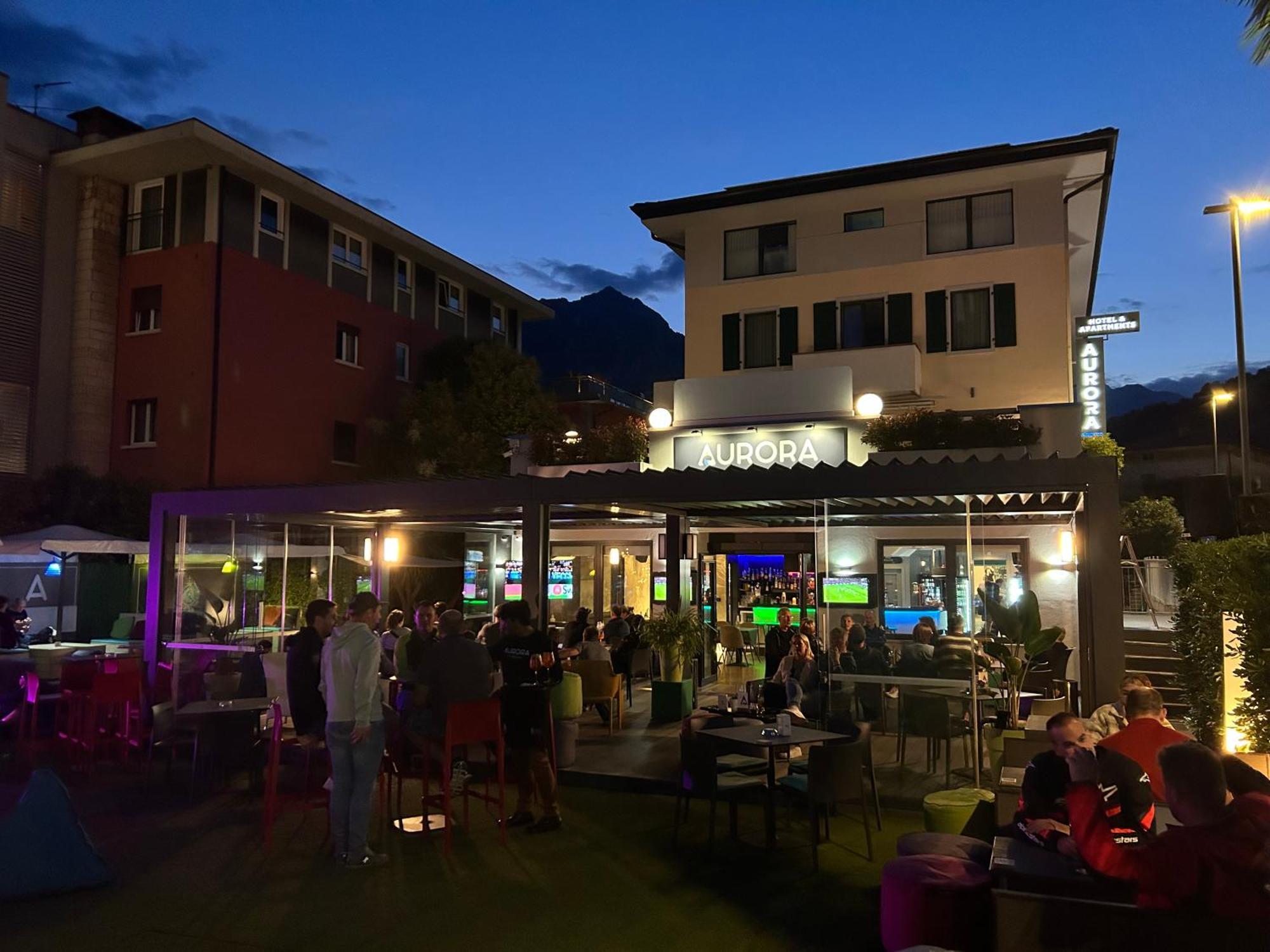 Hotel Aurora Torbole Torbole Sul Garda Exterior foto